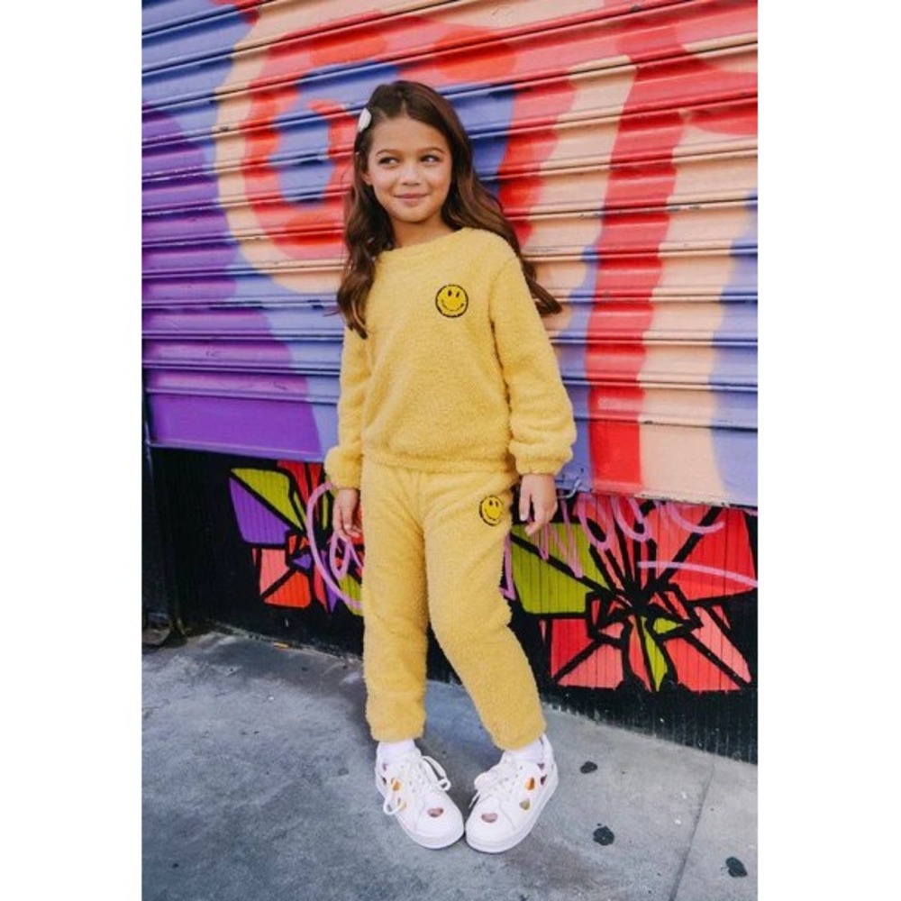 Lola + The Boys Sunshine Smile Patch Yellow Fuzzy Set Bottoms Sz 4